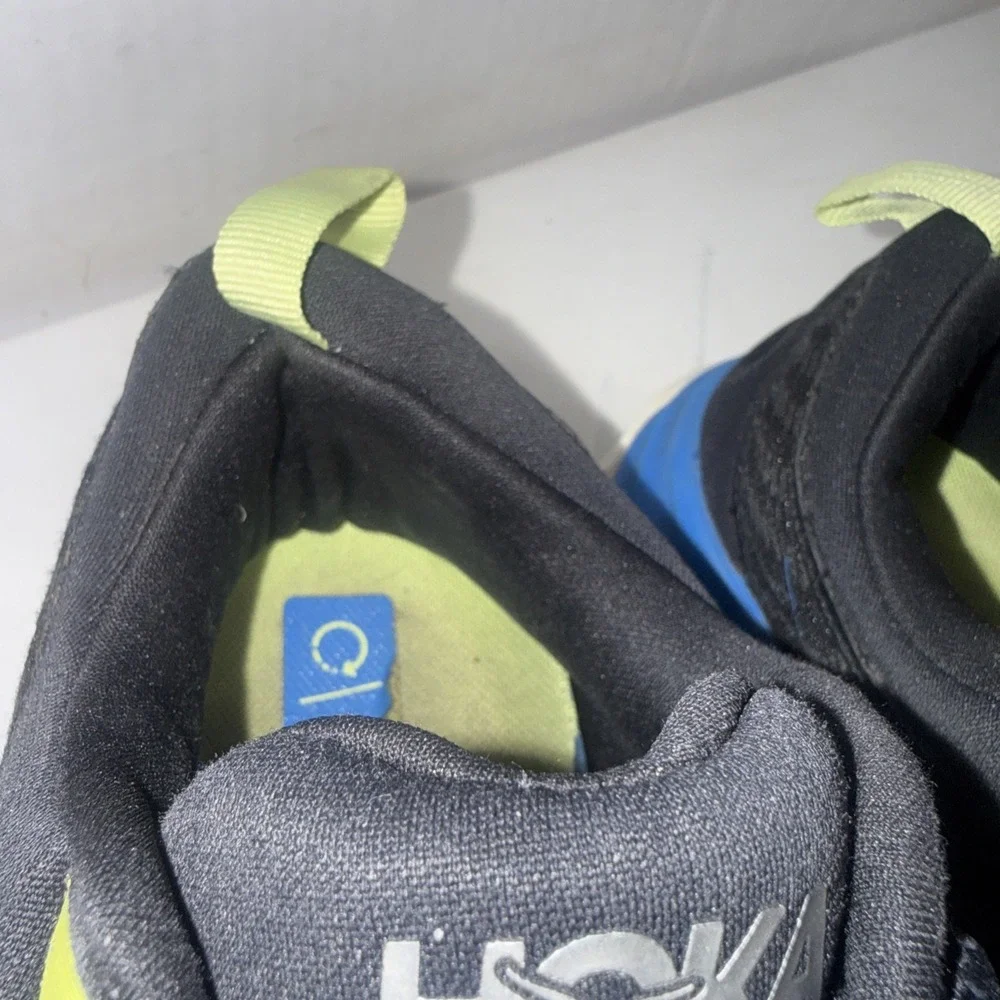 Hoka One One hoka one